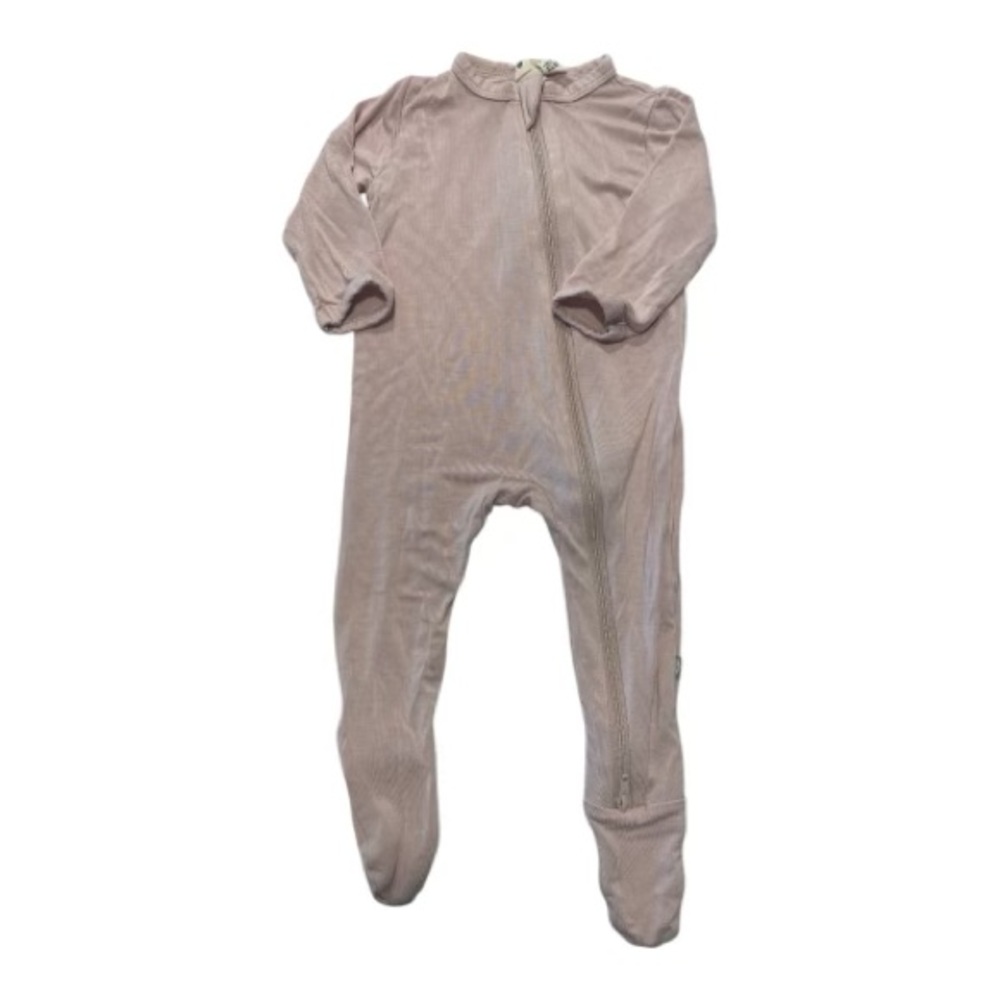 Kyte Baby Blush Footed Onesie 3-6 months